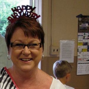 Meet your Posher, Mona